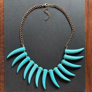 Turquoise Howlite Spike Tusk Statement Necklace | 17 IN